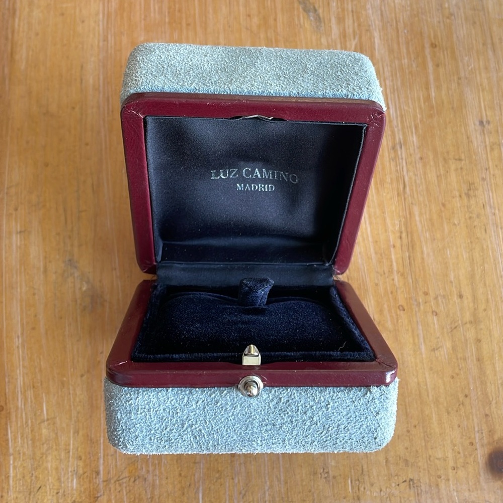 Luz Camino jewelry box